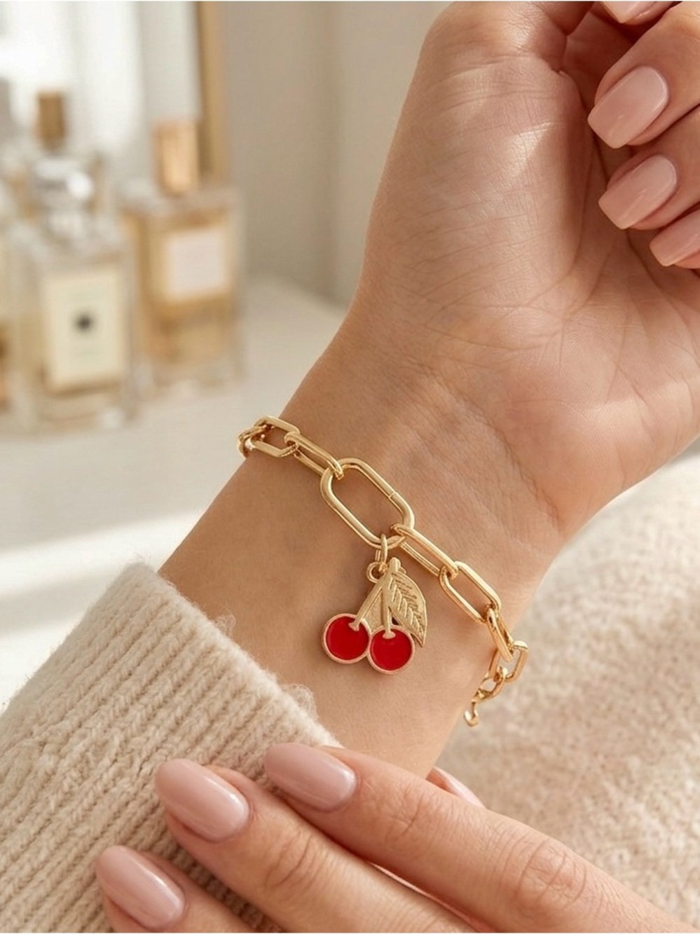NEW! 🍒 14K gold plated chunky paper clip links bracelet with cherry charm.